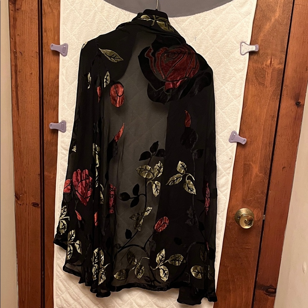 Vintage FF Collection Black Silk Floral Velvet Shawl - Picture 3 of 10
